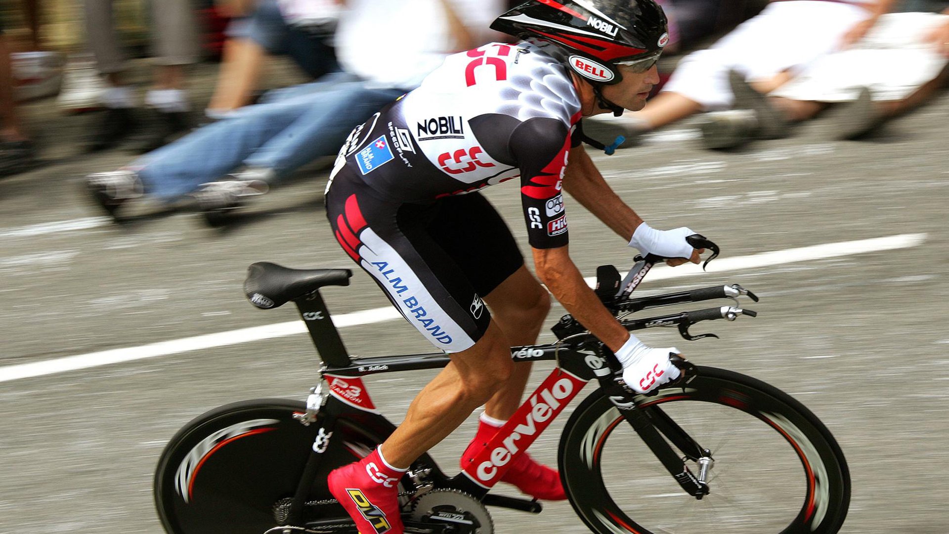 开云电竞平台-巴西骑手卡洛斯·帕罗在巴黎奥运会盛装舞步比赛中获得第六名,创造个人最佳成绩。